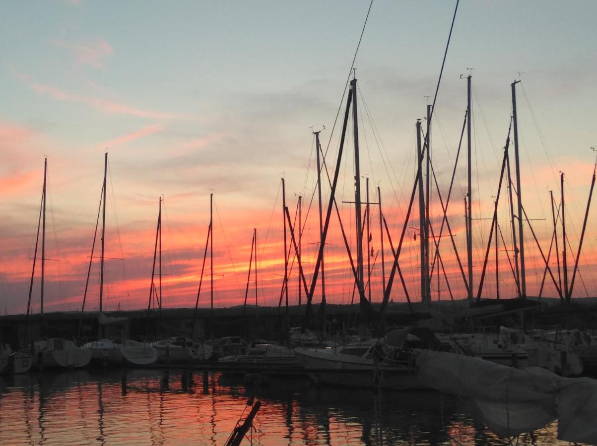 Pfahlbau Sunset I Toplage Elektroboot Inklusive 루스트 외부 사진